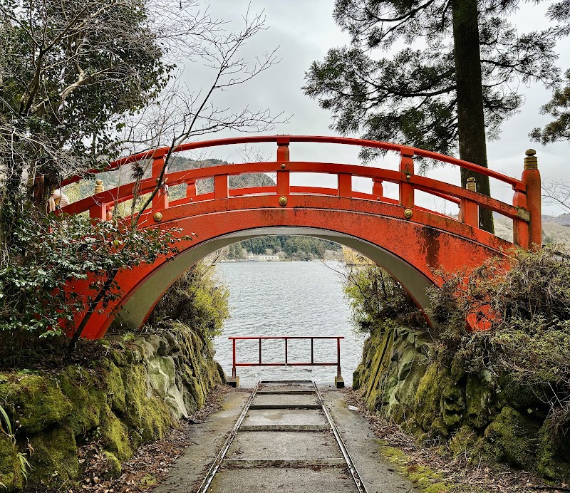 Heiwa-no-Torii (Hakone Shrine) - Heiwa-no-Torii (Hakone Shrine), 80-1 Motohakone, Hakone, Ashigarashimo District, Kanagawa 250-0522, Japan