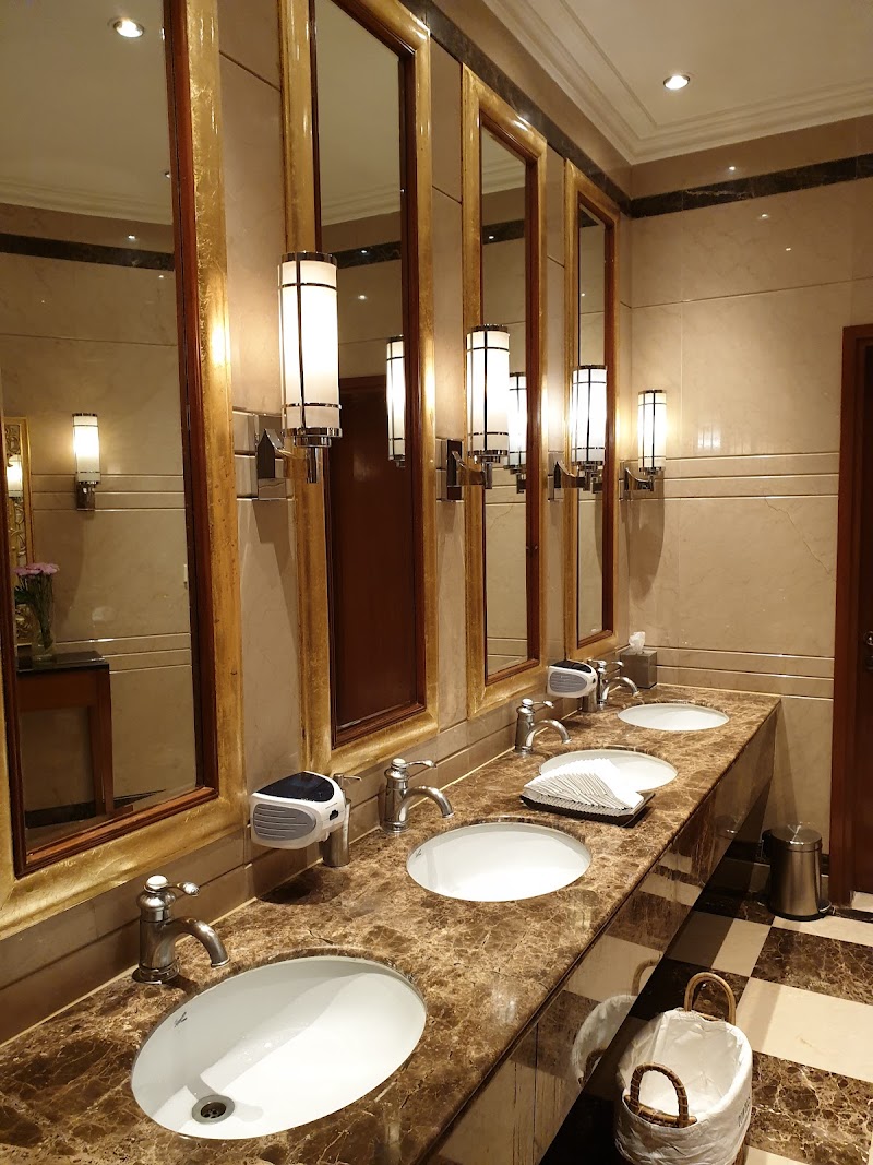 ITC Grand Central, a Luxury Collection Hotel, Mumbai - ITC Grand Central, a Luxury Collection Hotel, Mumbai 287, Dr Babasaheb Ambedkar Rd, Parel, Mumbai, Maharashtra 400012, India