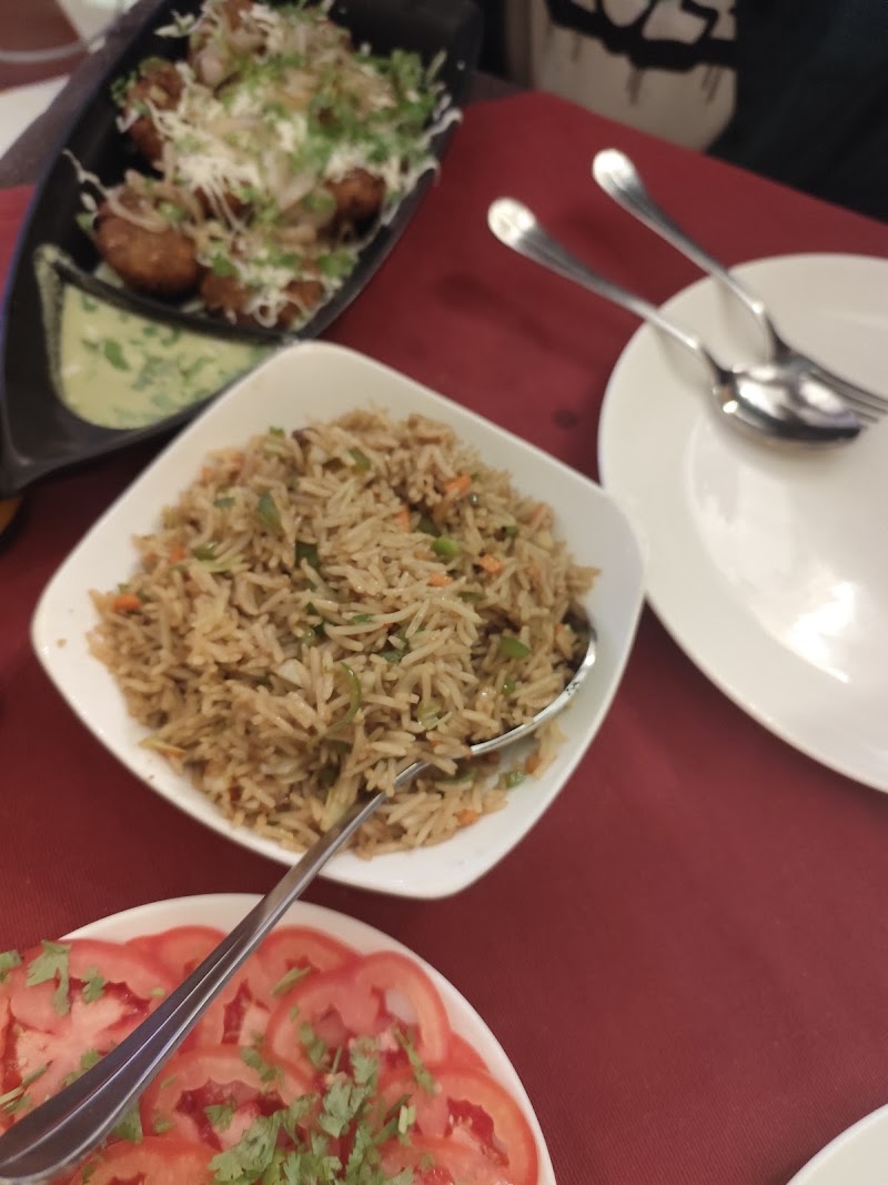 Mayur Cafe - Pure Vegetarian Family Restaurant - Mayur Cafe - Pure Vegetarian Family Restaurant 155, opposite जगदीश मंदिर, Jagdish Chowk, Rao Ji Ka Hata, Udaipur, Rajasthan 313001, India