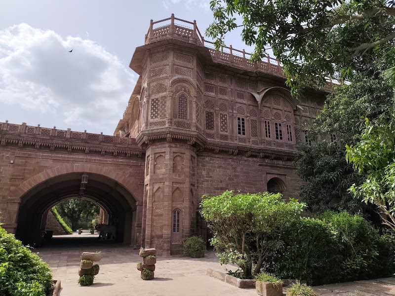 WelcomHeritage Bal Samand Lake Palace - WelcomHeritage Bal Samand Lake Palace BSF STC, Mandore Rd, Nayapura, Jodhpur, Rajasthan 342026, India