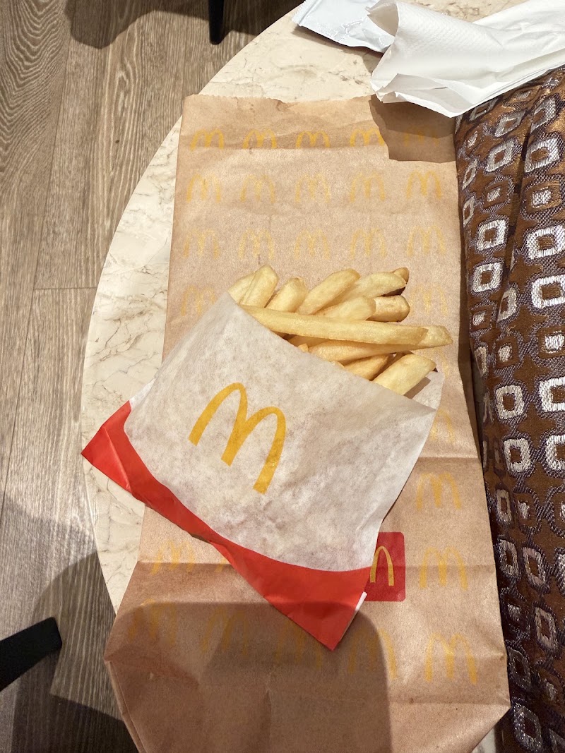 McDonald's (Happy Valley) - McDonald's (Happy Valley) 200 Estr. Gov. Albano de Oliveira, Macao
