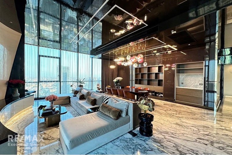 RE/MAX Executive Homes Real Estate - RE/MAX Executive Homes Real Estate Unit 3A, KC Court, 28 Soi Thong Lo 13, Khwaeng Khlong Tan Nuea, Watthana, Krung Thep Maha Nakhon 10110, Thailand