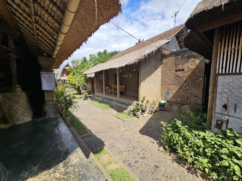 Mammoth Art Gallery And Wood Carving - Mammoth Art Gallery And Wood Carving, Jl. Raya Negara No.202, Batuan, Kec. Sukawati, Kabupaten Gianyar, Bali 80582, Indonesia