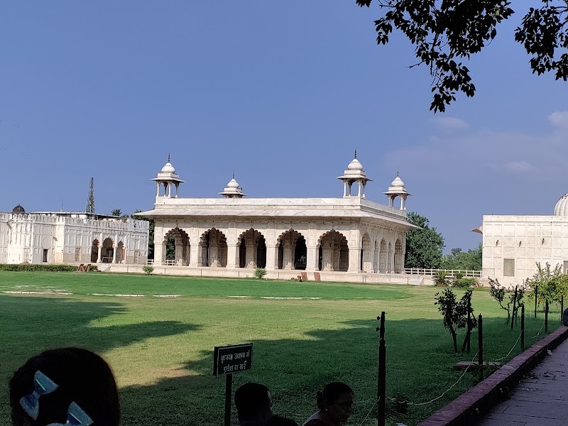 Diwan-e-Aam, Delhi - Diwan-e-Aam, Delhi M64R+8W3, opp. Chandini Chowk, Old Delhi, Lal Qila, Chandni Chowk, Delhi, 110006, India