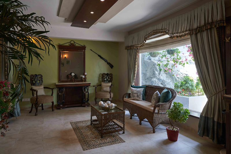 Soni Estate By Lohono Stays - Premium 6BHK Villa In Mussoorie - Soni Estate By Lohono Stays - Premium 6BHK Villa In Mussoorie Manav Bharati India International School, The Mall Road, Mussoorie, Uttarakhand 248179, India