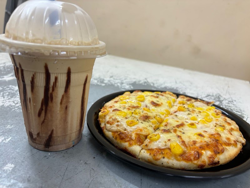 Kitchen Fusion Cafe - Kitchen Fusion Cafe F, 625, Ramphal Chowk Rd, next to Vishal Mega Mart, Block F, Sector 7 Dwarka, Palam, New Delhi, Delhi, 110077, India