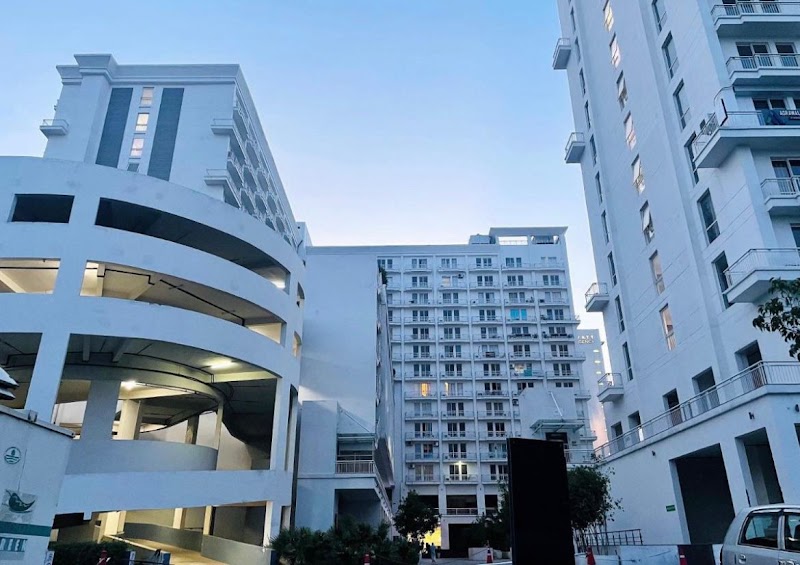 Sky Stay - Sky Stay Tower B1 -0625, DLF MYPAD, Gomti Nagar Railway Sta Rd, Vijaipur Colony, Vibhuti Khand, Gomti Nagar, Lucknow, Uttar Pradesh 226010, India