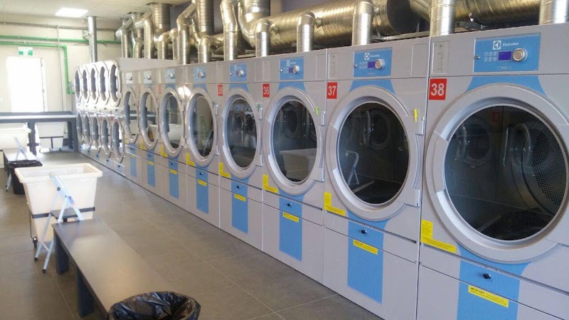 Crystal Laundromat Rotorua - Crystal Laundromat Rotorua 100 Fairy Springs Road, Fairy Springs, Rotorua 3015, New Zealand