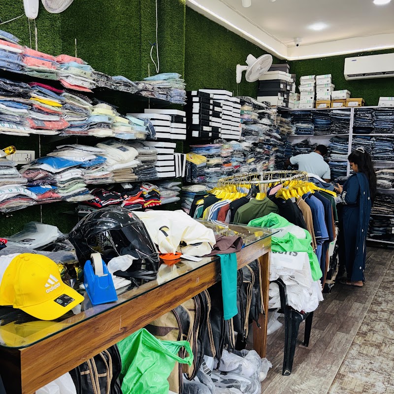 Surplus Vns - Surplus Vns, C. 19/15-1 AB, Fatman Rd, near Agrawal Sanitary, Badshahbag mod, Ramakanth Nagar, Sigra, Varanasi, Uttar Pradesh 221002, India