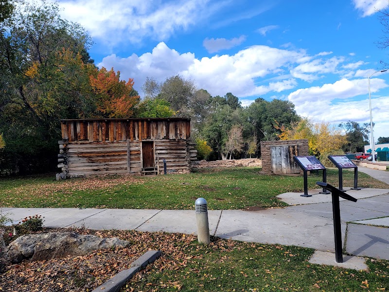 Los Alamos Visitor Center - Los Alamos Visitor Center, 475 20th St Ste A, Los Alamos, NM 87544, USA