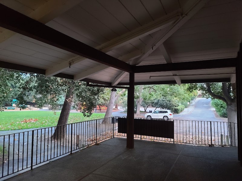 The Garden House - The Garden House, 400 University Ave, Los Altos, CA 94022, USA