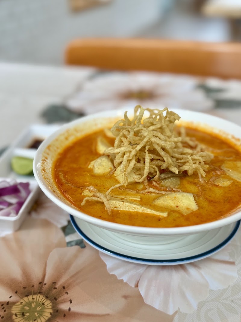 MAY VEGGIE HOME EXPRESS [Sukhumvit23] - MAY VEGGIE HOME EXPRESS [Sukhumvit23] 45 ประสานมิตรพลาซ่า ชั้น 2, Soi Sukhumvit 23, Khwaeng Khlong Toei Nuea, Watthana, Krung Thep Maha Nakhon 10110, Thailand