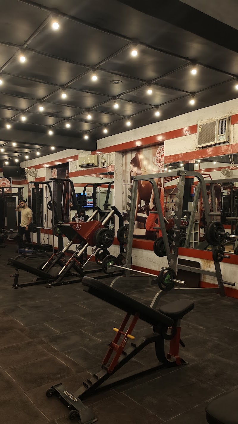 The Play Fitness Sector 69, Gurgaon - The Play Fitness Sector 69, Gurgaon Plot 1, First Floor, Opposite 3 Roads Mall, Tulip Chowk, Tulip Violet Society, Sector 69, Gurugram, Haryana 122101, India
