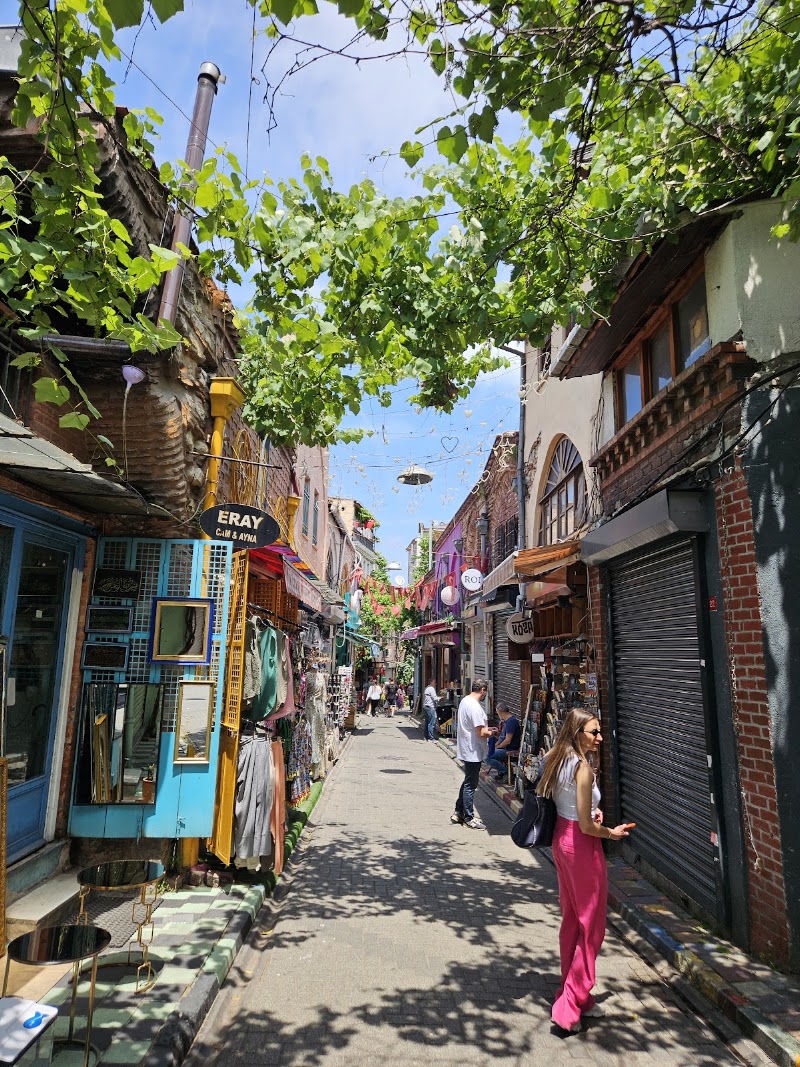 Balat - Balat, Sancaktar Ykş., 34087 Fatih/İstanbul, Türkiye
