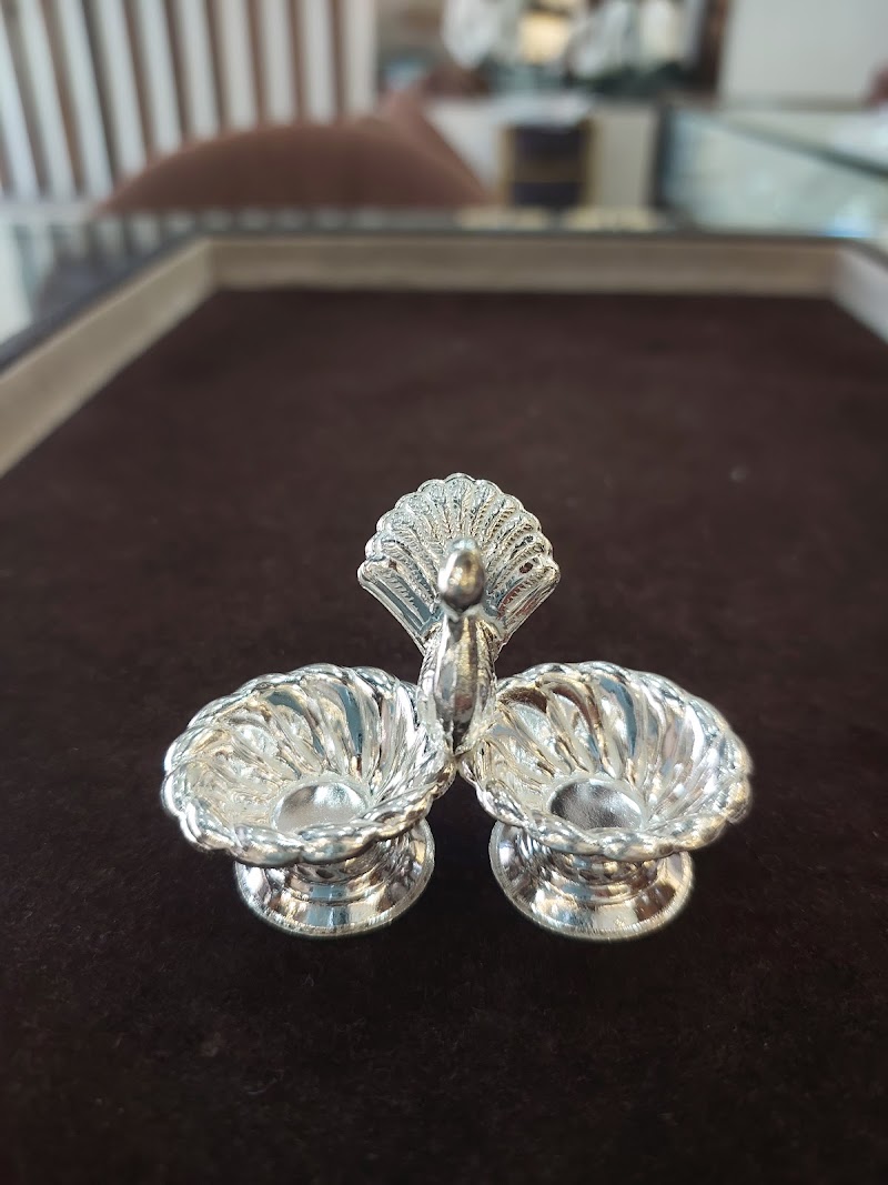 AR JEWELLERS - AR JEWELLERS, Ward no 16, Station Rd, Sakti, Chhattisgarh 495689, India