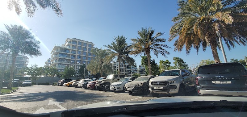 Dubai Hills Park Parking - Dubai Hills Park Parking, 466X+HF3 - Hadaeq Sheikh Mohammed Bin Rashid - Dubai - United Arab Emirates