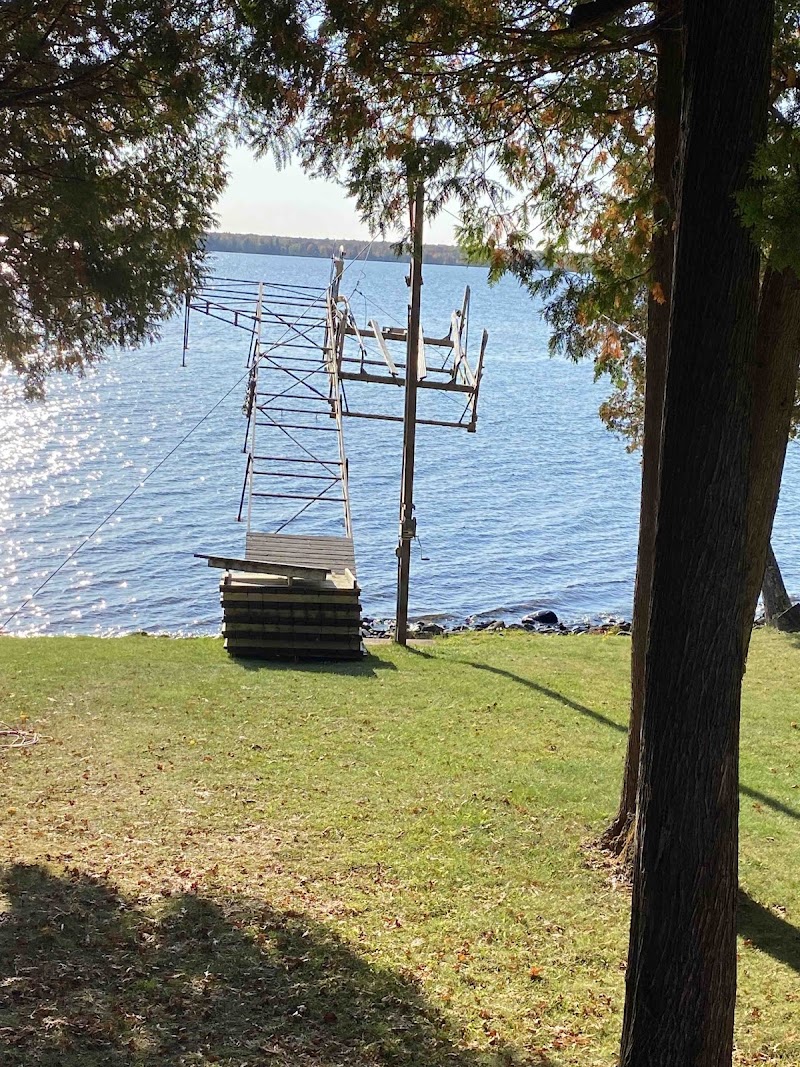 Porcupine Point - Porcupine Point, E Shore Rd, Bergland, MI 49910, USA
