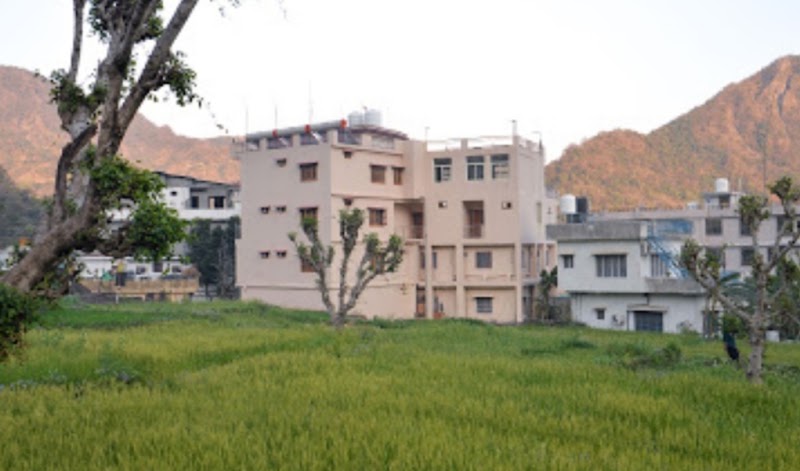 Tapovan Guest House - Tapovan Guest House 48JC+P93, Tapovan, Rishikesh, Uttarakhand 249192, India