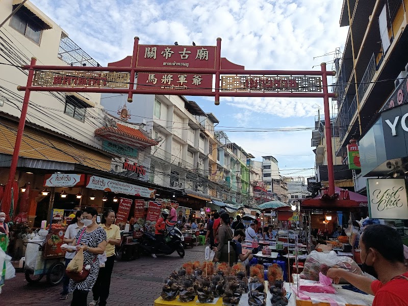 Chinatown Bangkok (Yaowarat) - Chinatown Bangkok (Yaowarat) PGR5+4XP, Yaowarat Rd, Khwaeng Samphanthawong, Khet Samphanthawong, Krung Thep Maha Nakhon 10100, Thailand