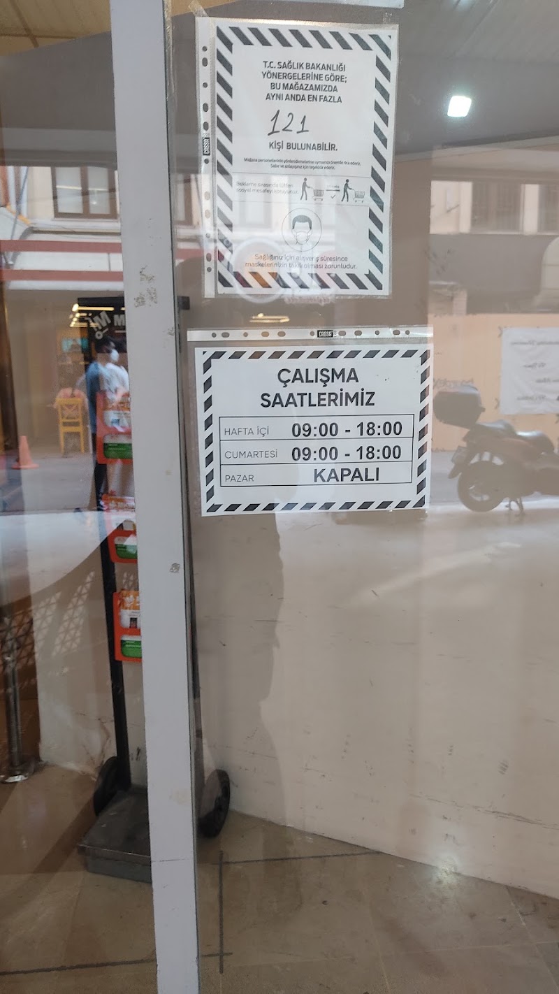 M Migros - M Migros, Caferağa, Neşet Ömer Sk. No: 3/D, 34710 Kadıköy/İstanbul, Türkiye