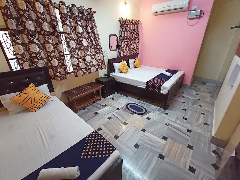 Hotel Aakash Ganga - Hotel Aakash Ganga B-3/209 Near Raja Chetsingh Fort, Shivala, Varanasi, Uttar Pradesh 221001, India
