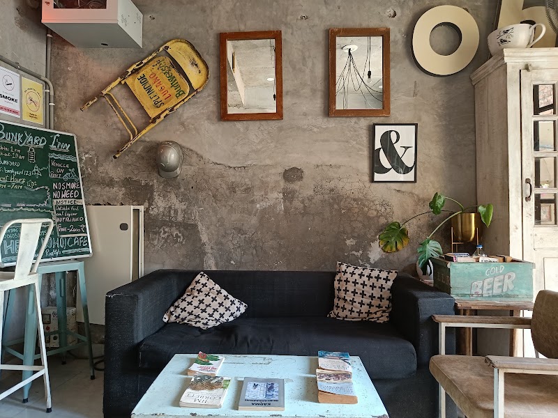 Hello boho Lakeview rooftop cafe - Hello boho Lakeview rooftop cafe 5 Helloboho cafe rooftop lake view cafe, 5 helloboho, lake view rooftop cafe, above bunkyard hostel, Old City, imli ghat, Silawatwari, Udaipur, Rajasthan 313004, India
