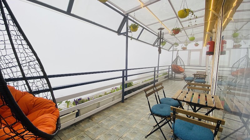Clarence Cottage Mussoorie - Clarence Cottage Mussoorie Mall Rd, The Mall Road, Mussoorie, Uttarakhand 248179, India