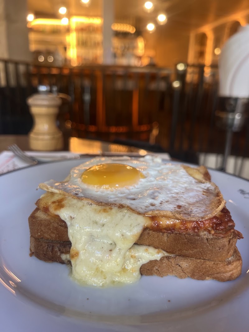 Cafe Louise - Cafe Louise 155 Bd Saint-Germain, 75006 Paris, France