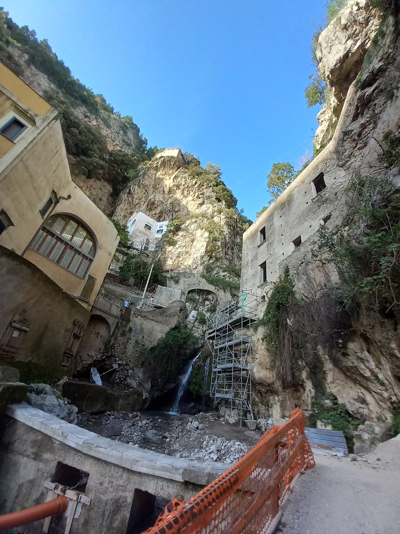 Torre dello Ziro - Torre dello Ziro, Via Valle delle Ferriere, 36, 84010 Pontone SA, Italy