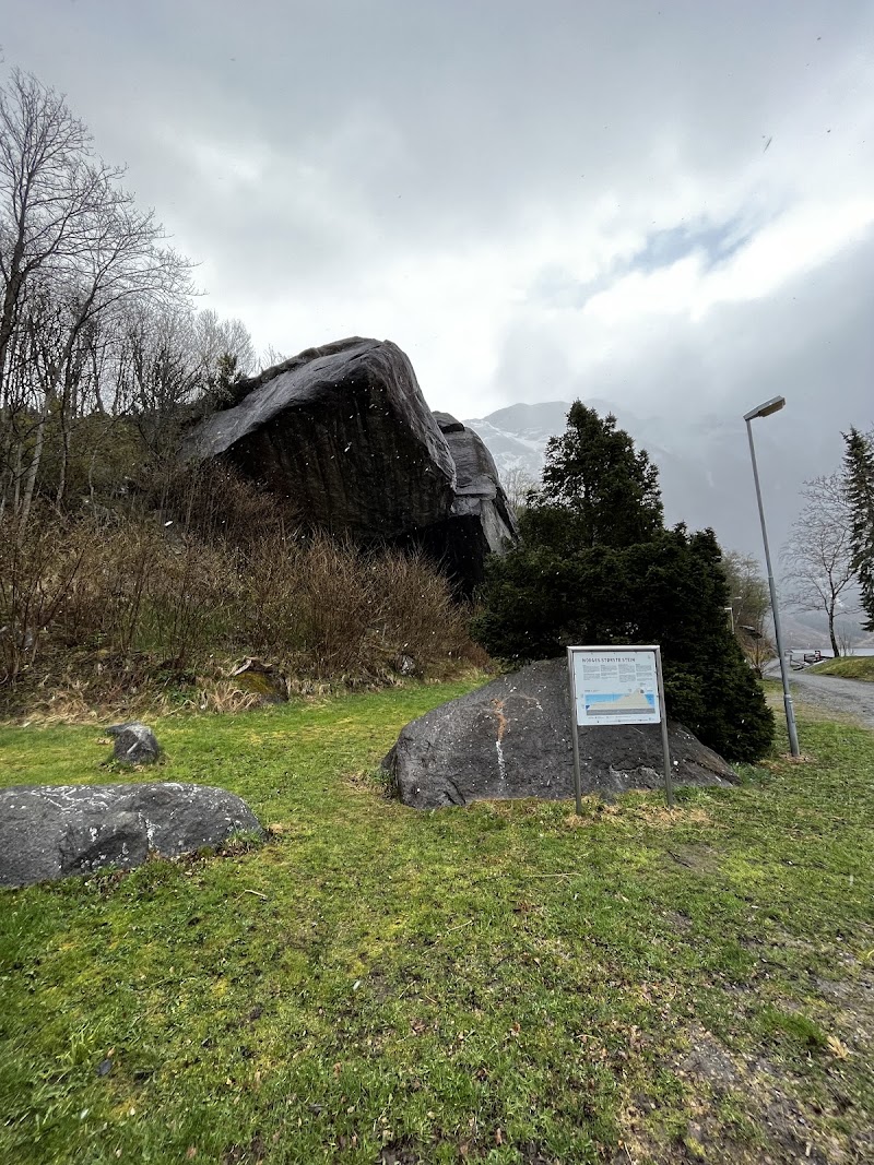Norges største stein - Norges største stein Jordalsvegen 29, 5750 Odda, Norway