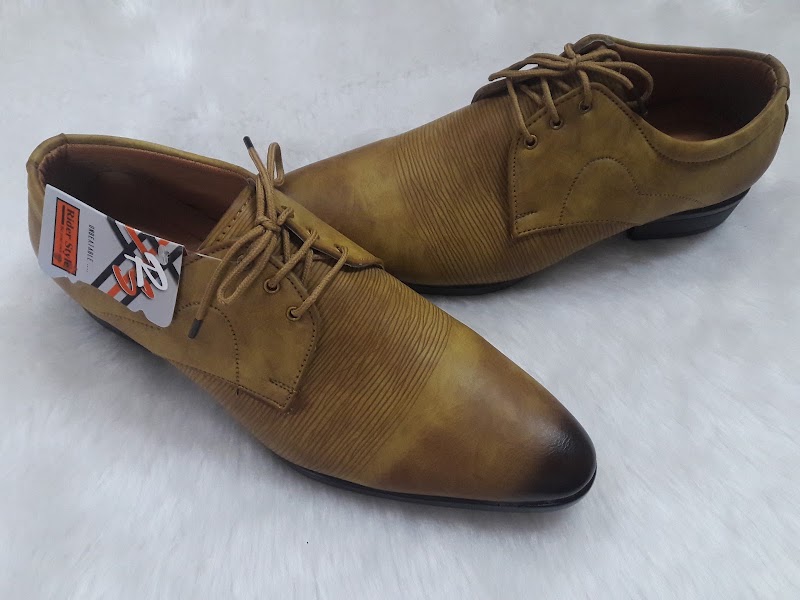 Simran footwear - sf - Simran footwear - sf, shop -114 , pagaria complex , arihant tower raipur ( c.g, Pandri, Raipur, Chhattisgarh 492004, India