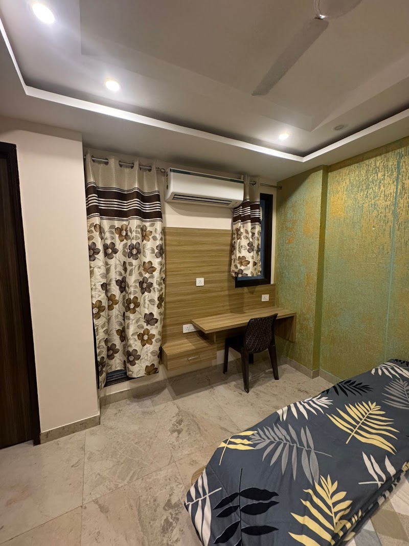 Parivar Co-living - Parivar Co-living, T 16/14, T Block, DLF Phase 3, Sector 24, Gurugram, Haryana 122002, India