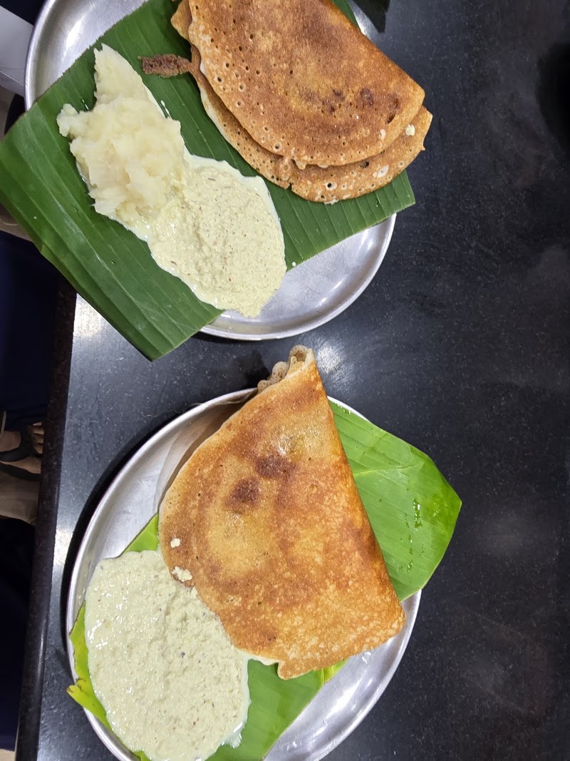 Davanagere Benne Dose ದಾವಣಗೆರೆ ಬೆಣ್ಣೆ ದೋಸೆ - Davanagere Benne Dose ದಾವಣಗೆರೆ ಬೆಣ್ಣೆ ದೋಸೆ, Police Station, 571, BEML Layout, opposite Carriyappa park parishudda jala, near R R Nagar, 4th Stage, Rajarajeshwari Nagar, Bengaluru, Karnataka 560098, India
