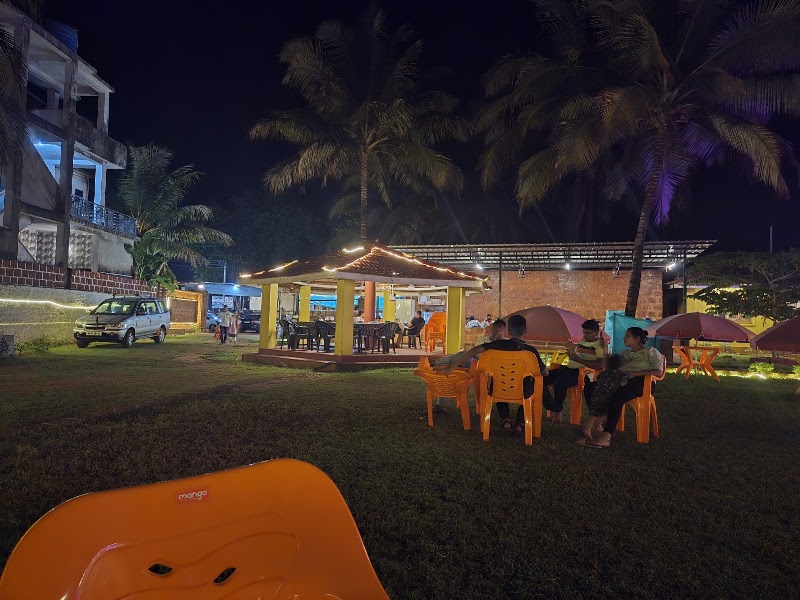 SabVeg Restaurant By Ballena Grande - Hotel & Resort - SabVeg Restaurant By Ballena Grande - Hotel & Resort Bandh, Tarkarli Rd, near New Datta Mandir, Wayari, Malvan, Maharashtra 416606, India