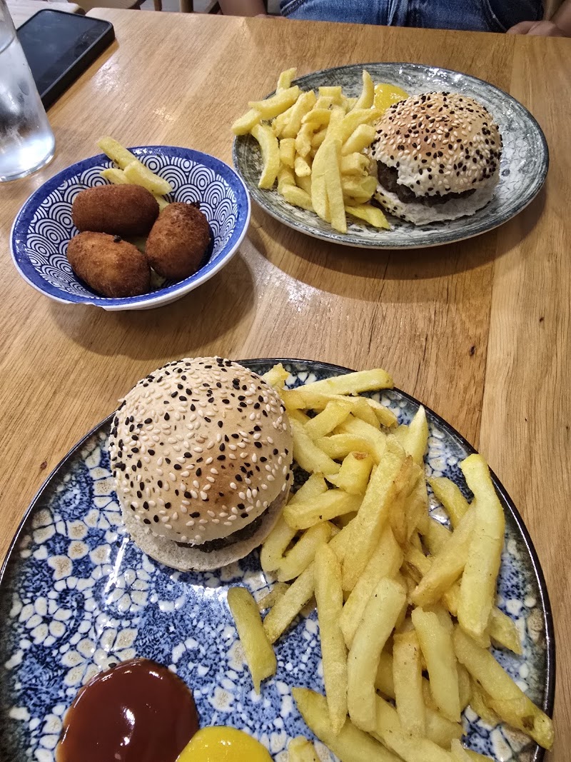 La Gorda del Arenal - La Gorda del Arenal C. Adriano, 5, Casco Antiguo, 41001 Sevilla, Spain