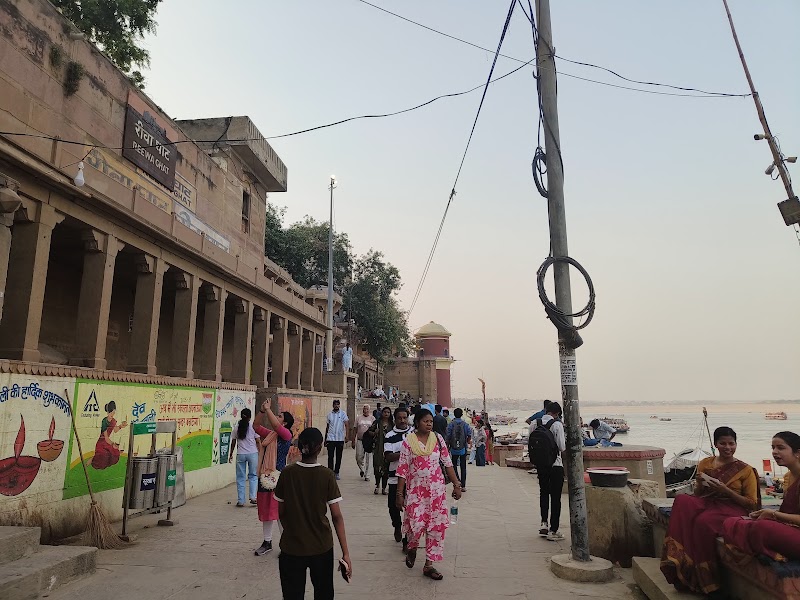 Tulsi Ghat, (Varanasi) - Tulsi Ghat, (Varanasi) Tulsi ghat B2, B 2/40, Assi Rd, Ghats of Varanasi, Shivala, Varanasi, Uttar Pradesh 221001, India