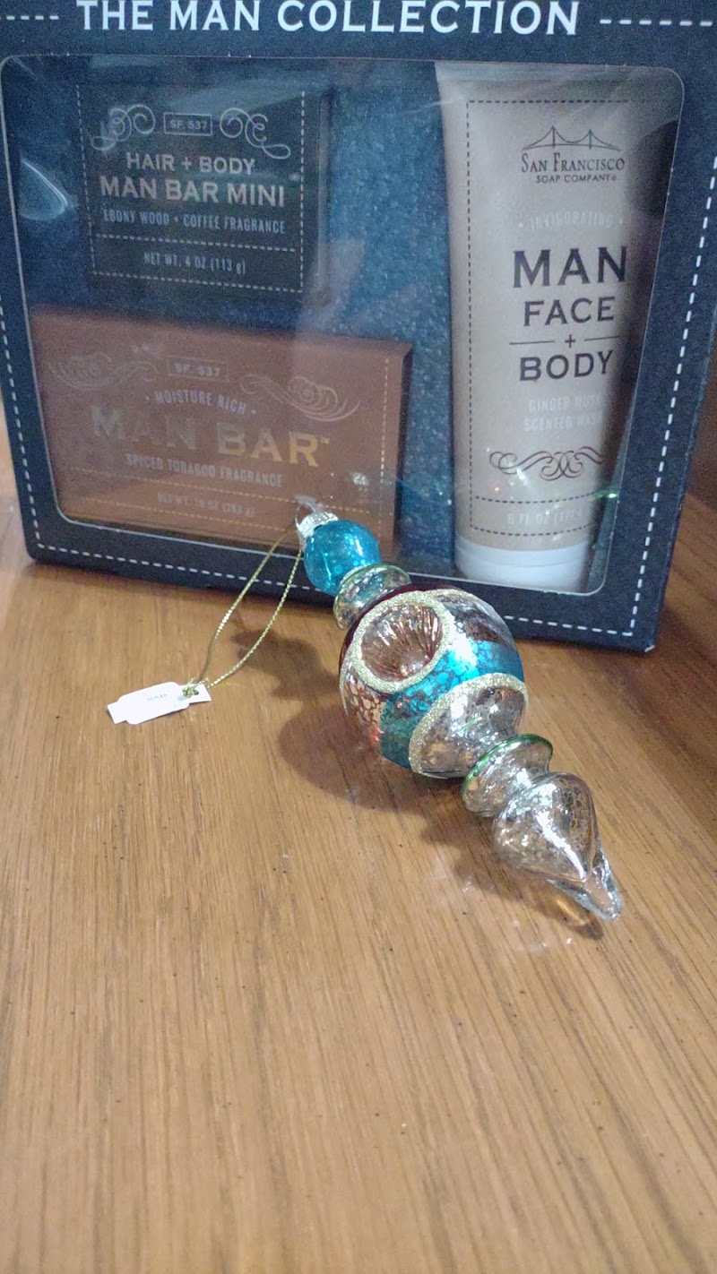 Bluebird Boutique - Bluebird Boutique 1650 Appleton Rd, Menasha, WI 54952, USA