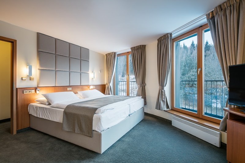 Ostrov Hotel (Eiland Hotel) - Ostrov Hotel (Eiland Hotel), Ostrov u Tisé 12, Ostrov, 403 36 Tisá, Czechia