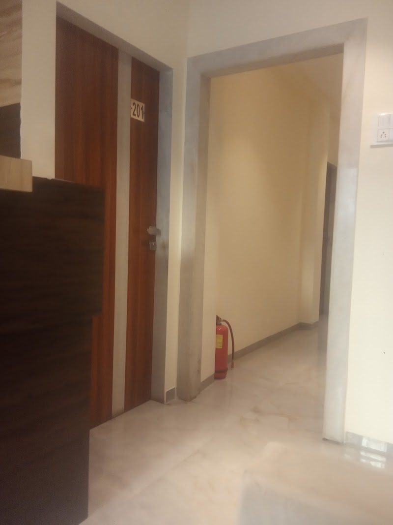 HOTEL JUHU INN - HOTEL JUHU INN 2nd Floor 4, Usha Kunj, Juhu Tara Rd, opp. Jw Marriott Mumbai Juhu, behind juhu residency, Airport Area, Juhu, Mumbai, Maharashtra 400049, India