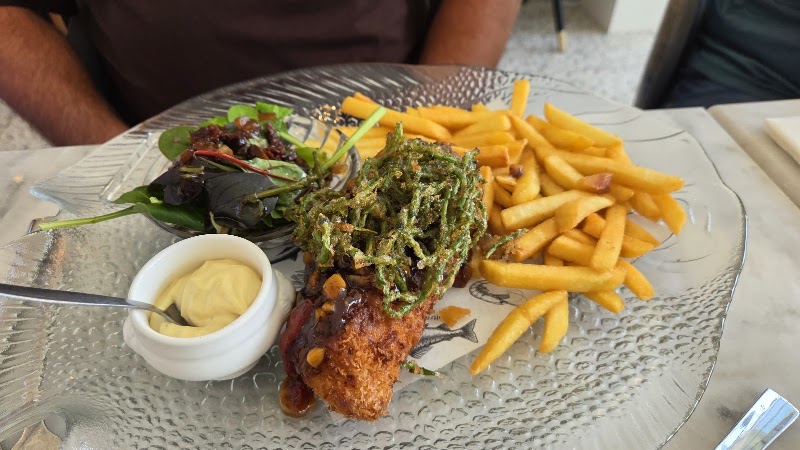 NZ Seafoodbar - NZ Seafoodbar Stationsplein 81-83, 5211 BM 's-Hertogenbosch, Netherlands