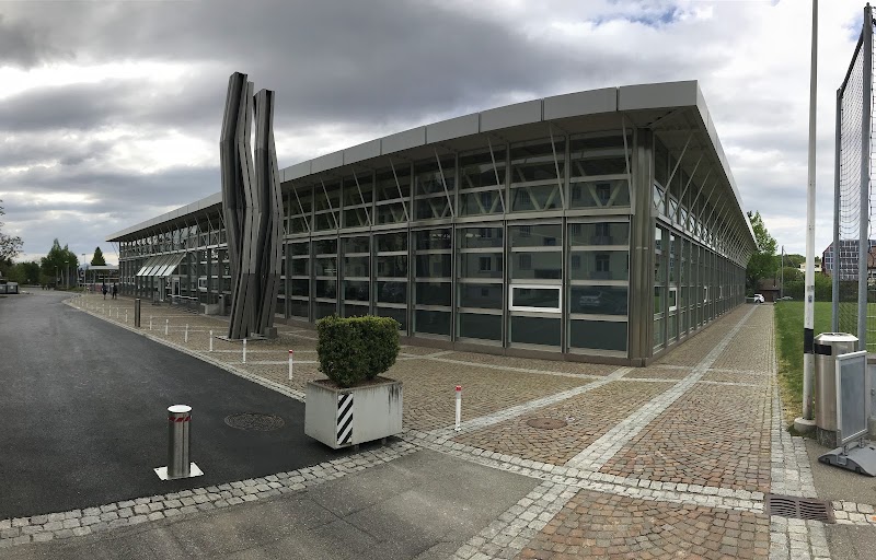 Berufsschule Lenzburg - Berufsschule Lenzburg Neuhofstrasse 36, 5600 Lenzburg, Switzerland