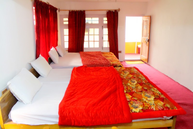 Silk Route Inn - Silk Route Inn, Adul Gound, Balti Bazar, Kargil, 194103