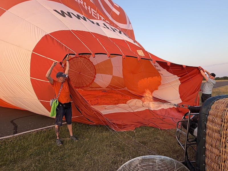 Ballonsportverein Rhein-Mosel e.V. - Ballonsportverein Rhein-Mosel e.V., Leopoldstraße 14, 54550 Daun, Germany