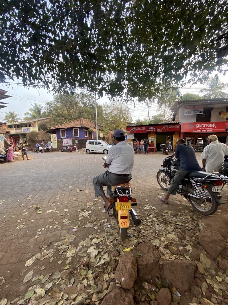 Bustand Market - Bustand Market, Dtdc courier service, Madhalawada, Arambol, Goa 403524, India