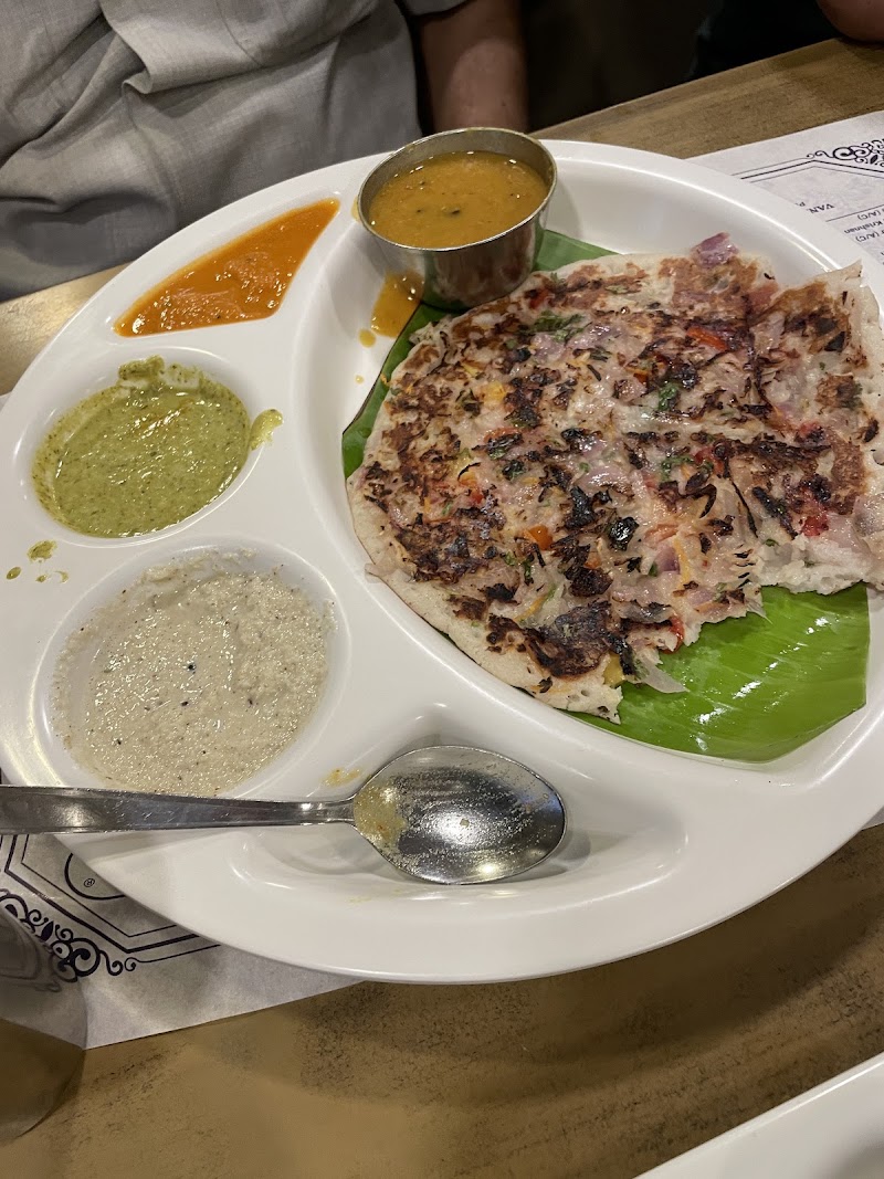 Hotel Saravana Bhavan - Hotel Saravana Bhavan P-13, Connaught Cir, near Madras Hotel, Block P, Connaught Place, New Delhi, Delhi 110001, India