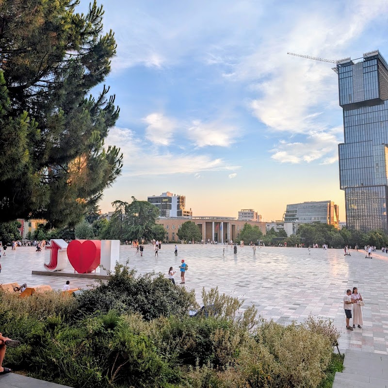 Skanderbeg Square - Skanderbeg Square, Plaza Tirana, Sheshi Skender Beu, Tiranë 1001, Albania