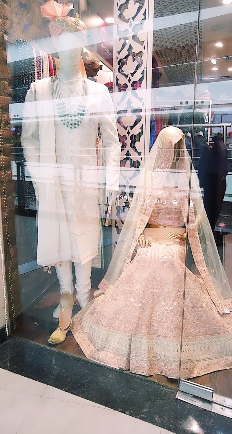 Surya Ethnic - Designer Wedding Studio - Surya Ethnic - Designer Wedding Studio Shop No. 32 & 33, First Floor, MGF Metropolis Mall, Mehrauli-Gurgaon Rd, Sector 28, Maruti Housing Colony, Gurugram, Haryana 122009, India
