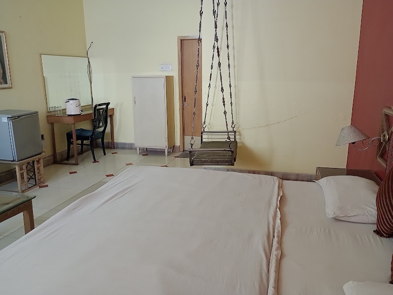 Hotel Airlines - Hotel Airlines Cooper Rd, Company Bagh, Amritsar, Punjab 143001, India