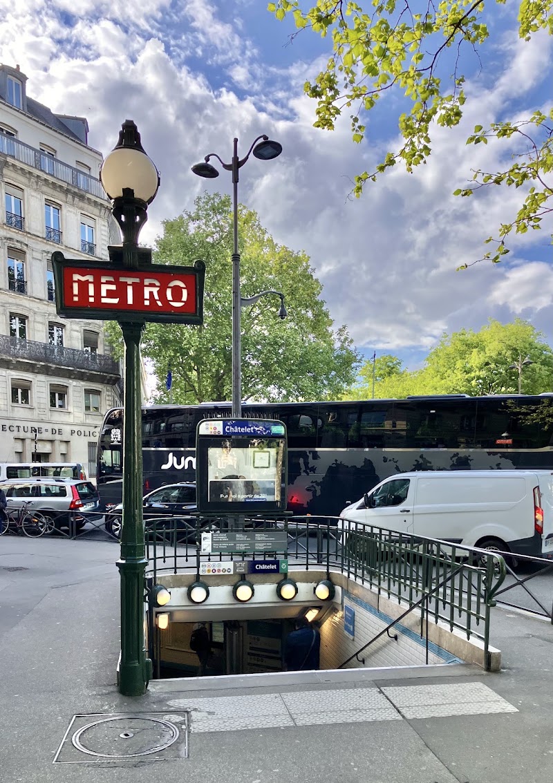 Châtelet - Châtelet 75001 Paris, France