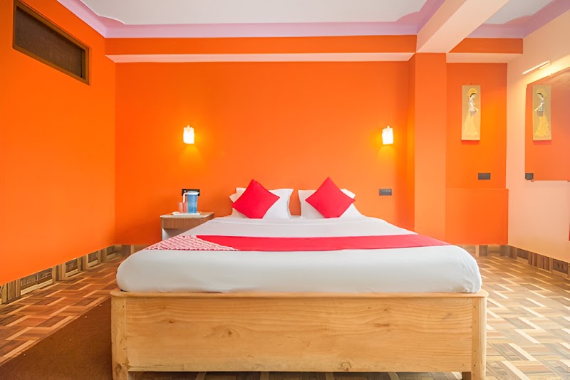 Hotel Red Cherry Pelling - Hotel Red Cherry Pelling Naku Chumbong, road, below petrol pump, Upper, Pelling, Pelling City, Sikkim 737113, India